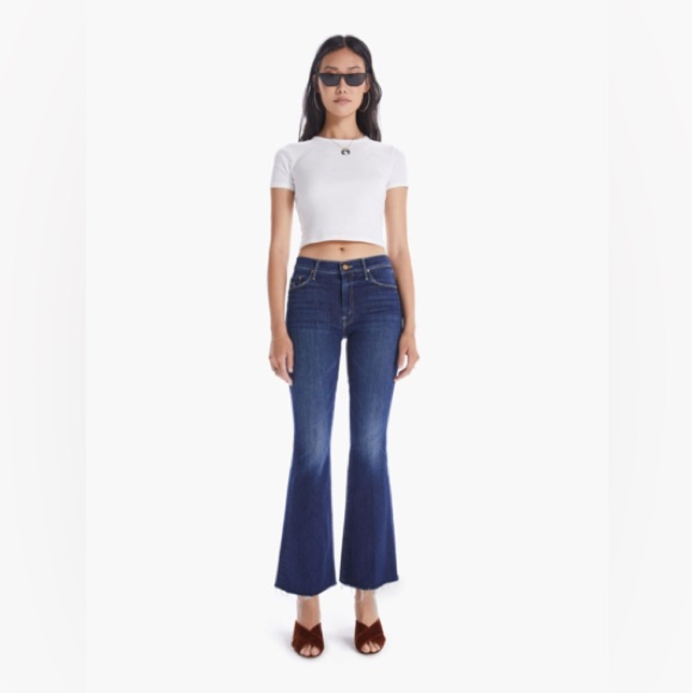 MOTHER The Weekender Fray Teaming Up Flare Cropped Denim Blue Jeans Sz 32